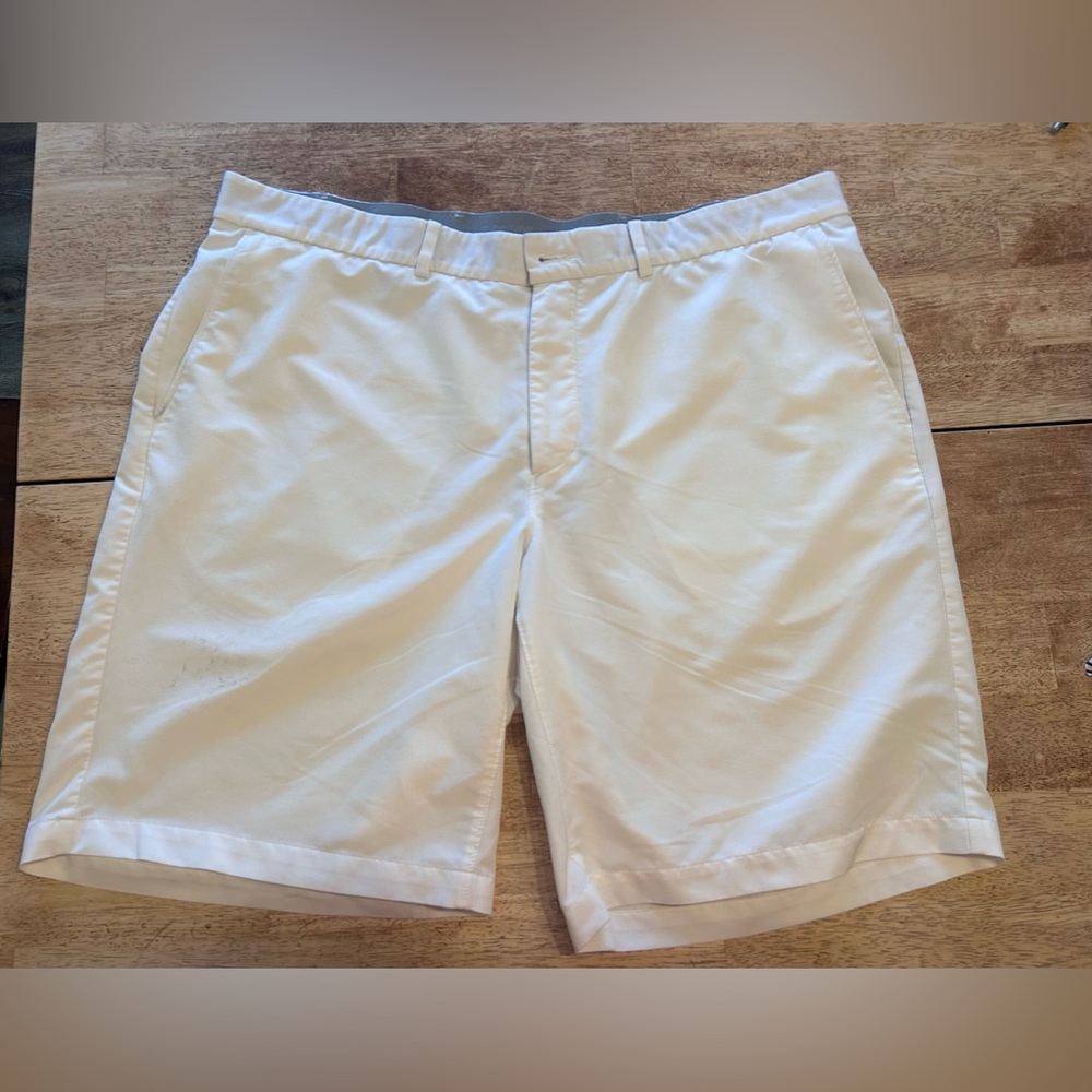Nike Men's White Flat Front Shorts
